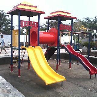 playground-outdoor